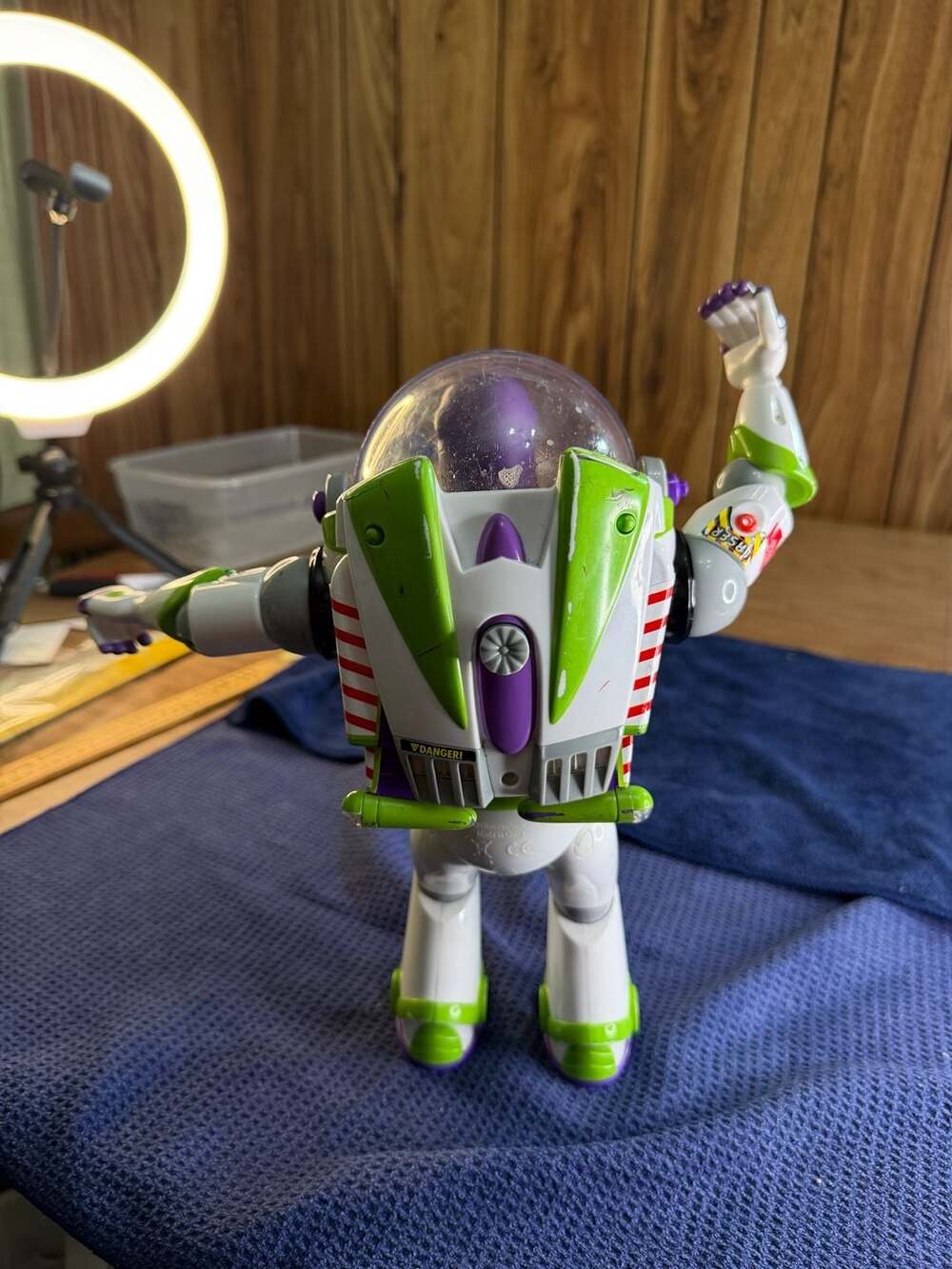 Disney Pixar Toy Story Talking Buzz Lightyear 12" Action Figure - Picture 4 of 16